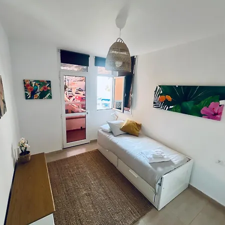Familiar And Relax In Tenerife Apartment